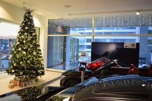 Corporate office with custom commercial Christmas decorations gives that Merry Christmas spirit.